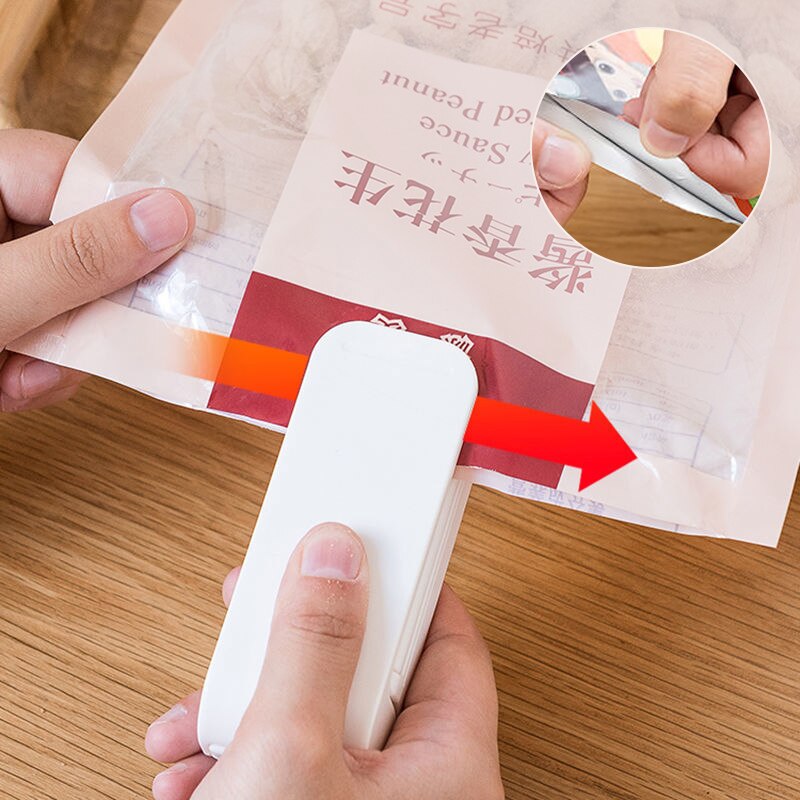 Kitchen Gadgets Store - Mini plastic zakverzegelaar Draagbare clipverzegelaar voor